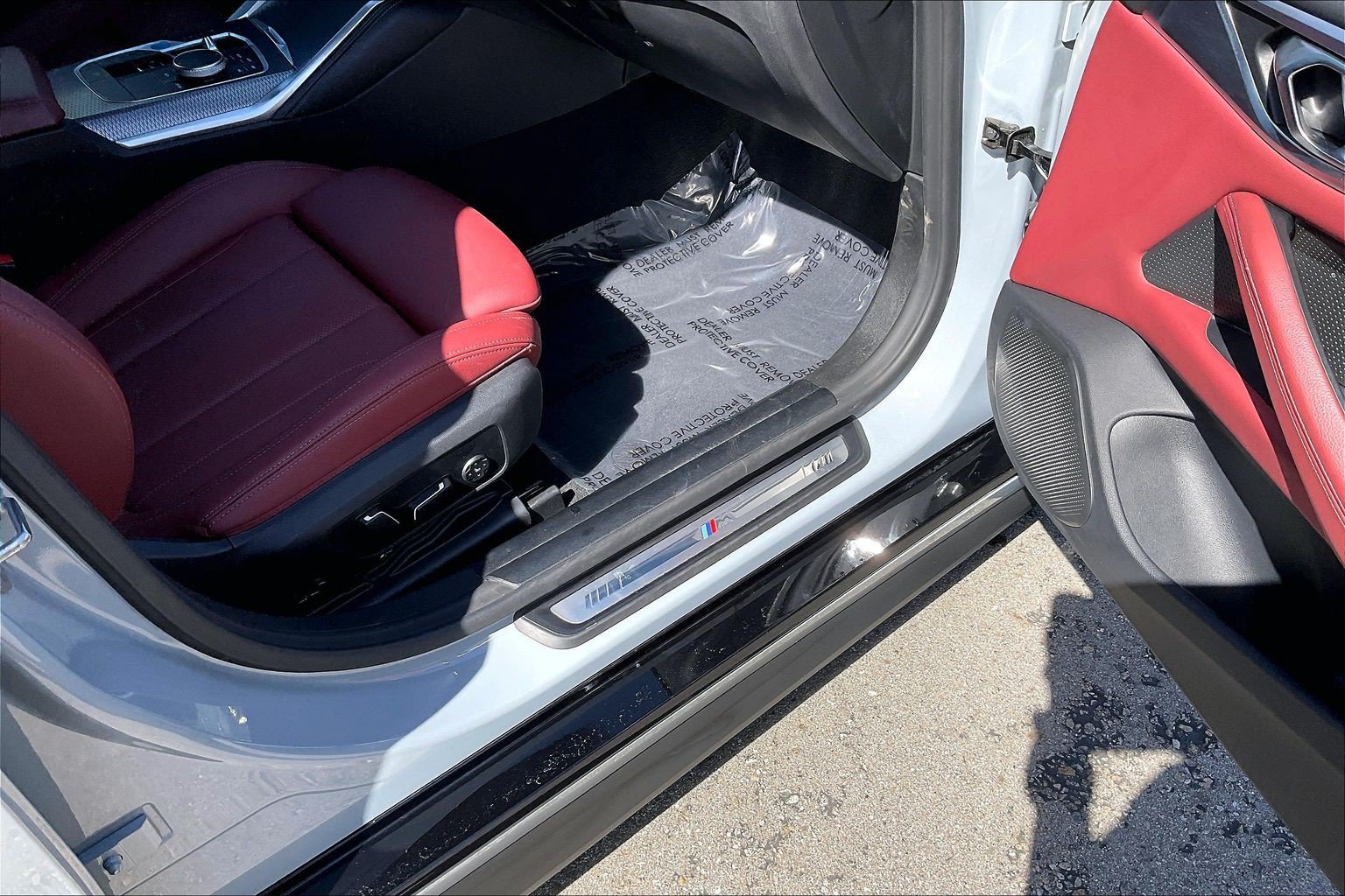 Used 2024 BMW i4 eDrive40 w/ M Sport Package RWD image 9