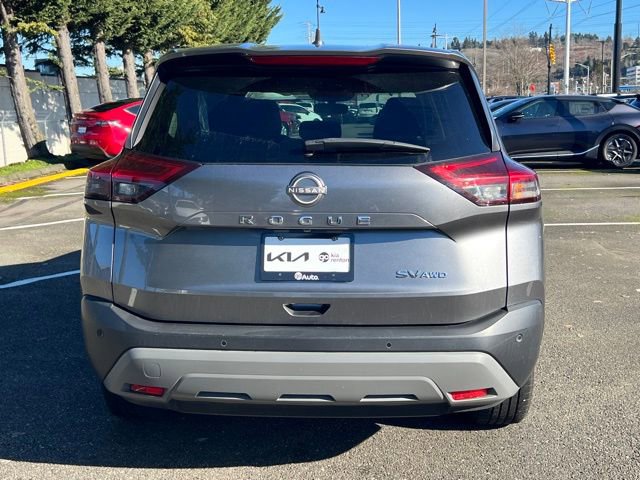 Used 2023 Nissan Rogue SV image 9