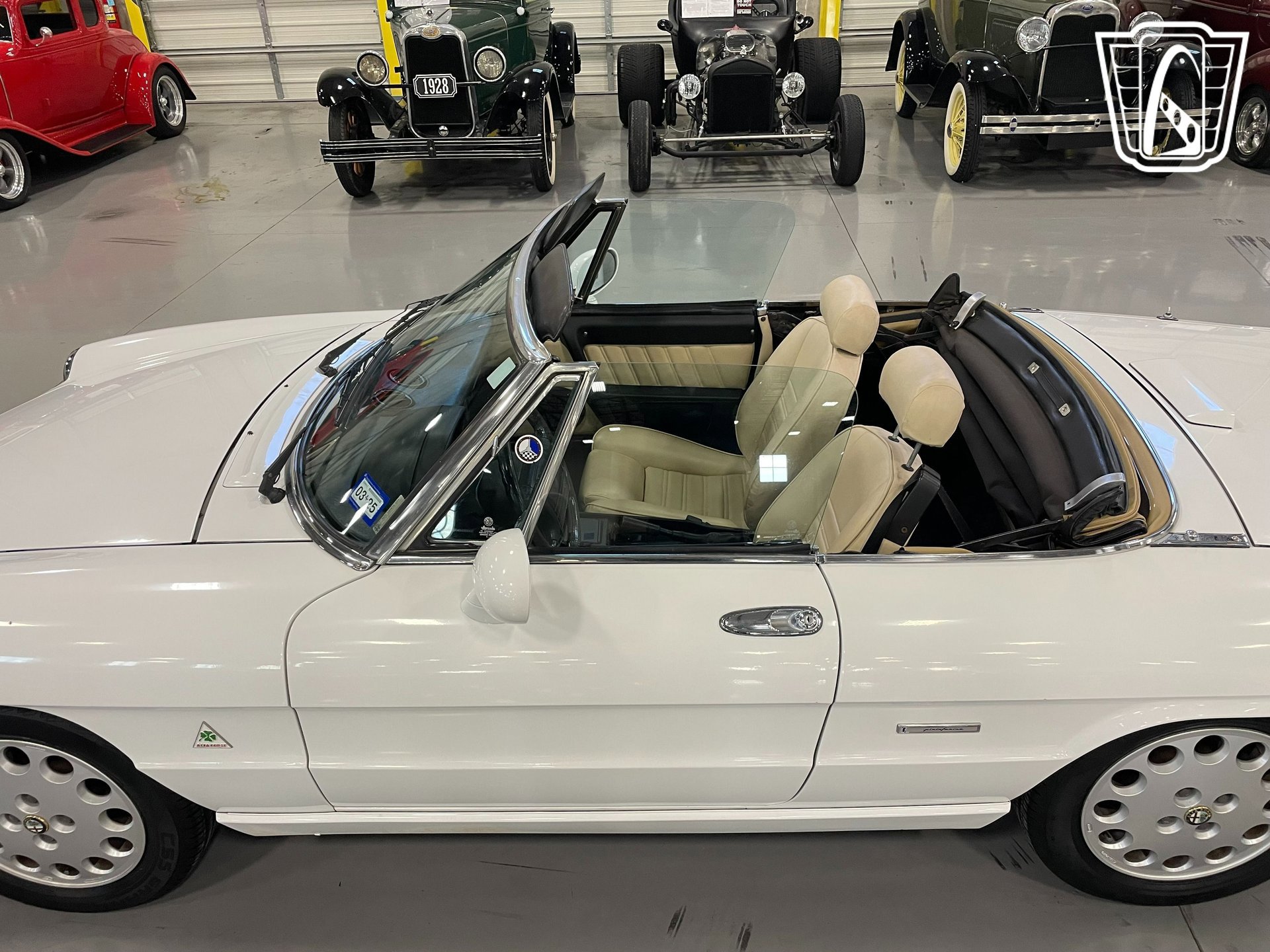 Used 1991 Alfa Romeo Spider Veloce image 25