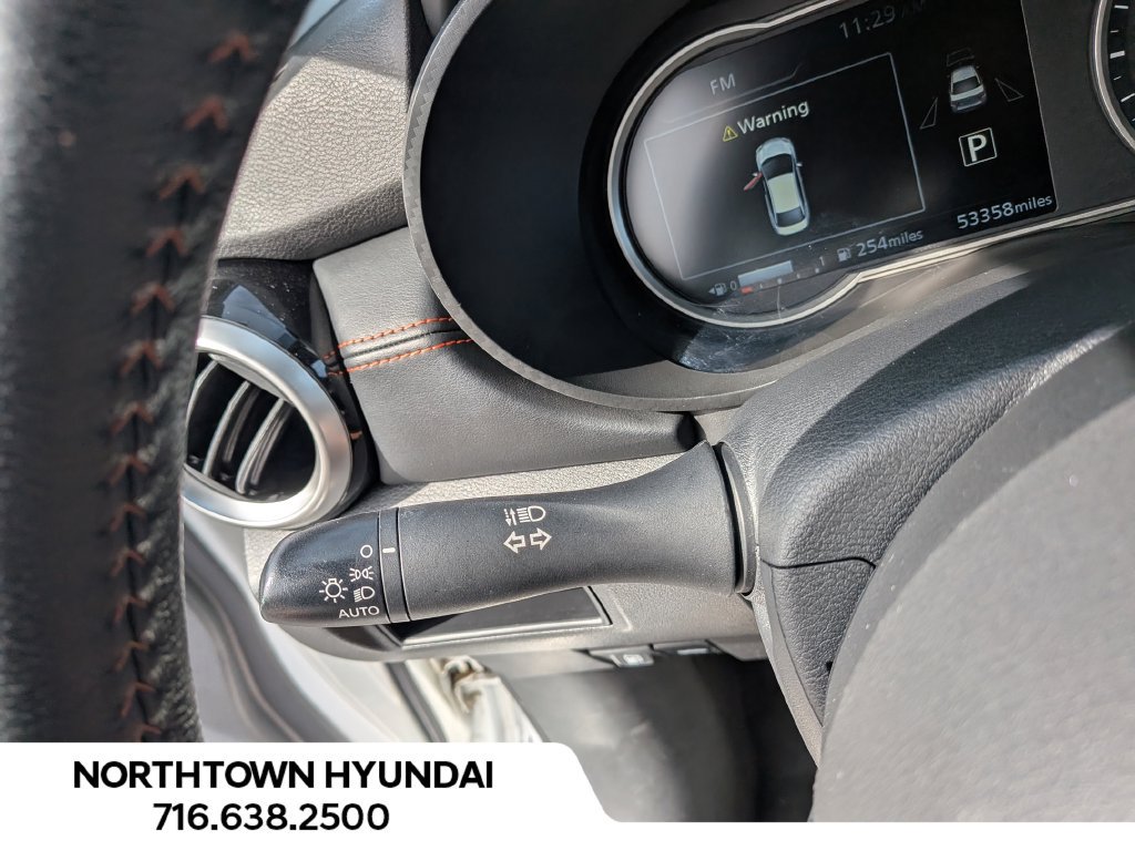 Used 2025 Nissan Versa SR FWD image 24