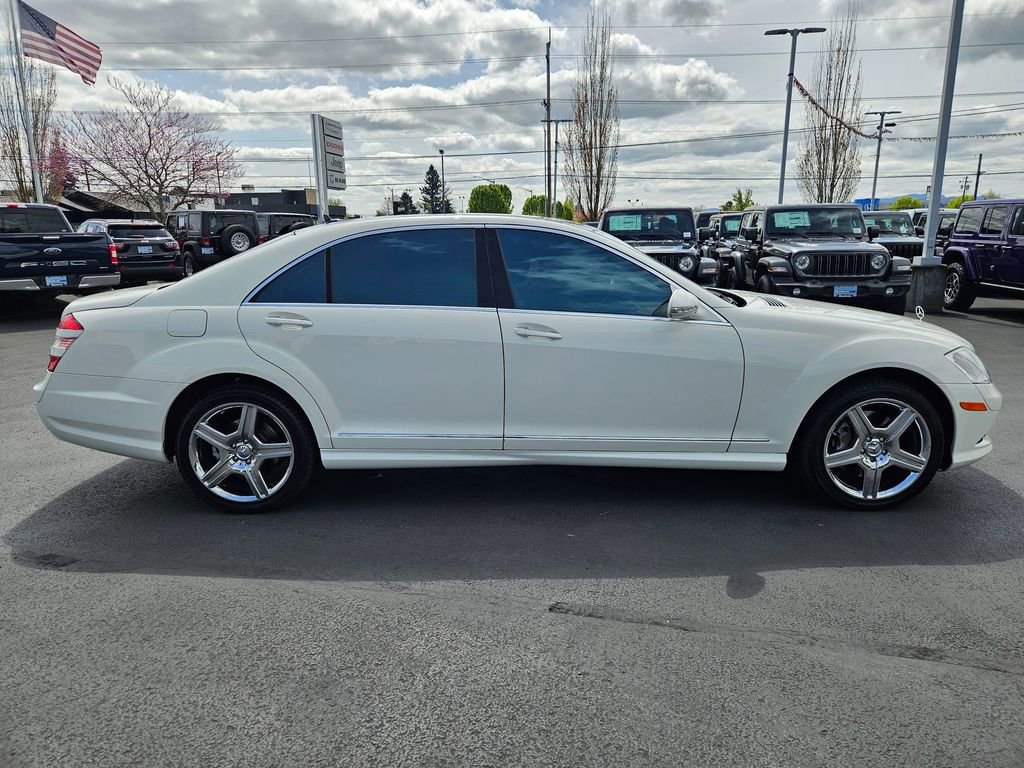Used 2009 Mercedes-Benz S 550 4MATIC image 7