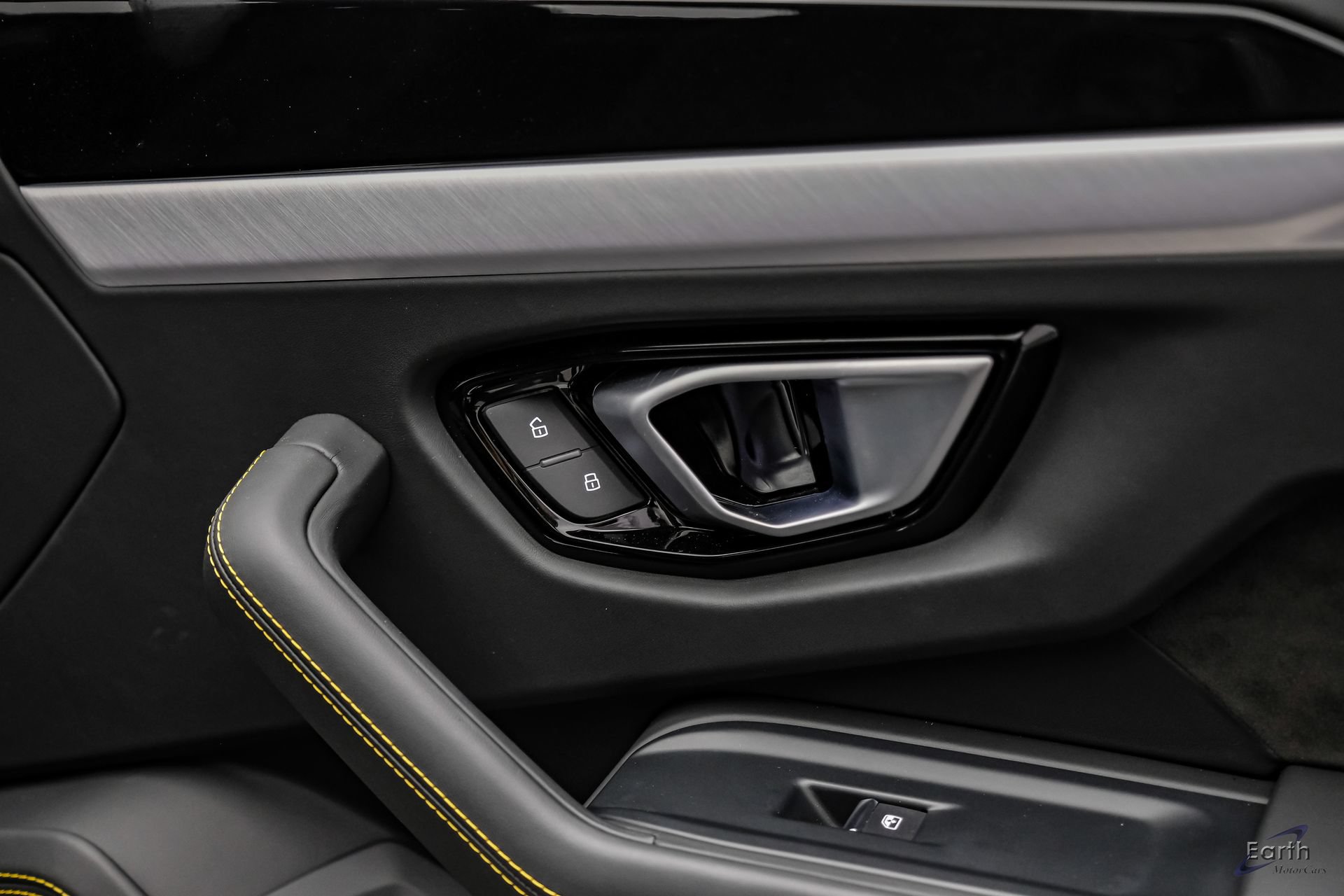 Used 2022 Lamborghini Urus AWD/4WD image 91