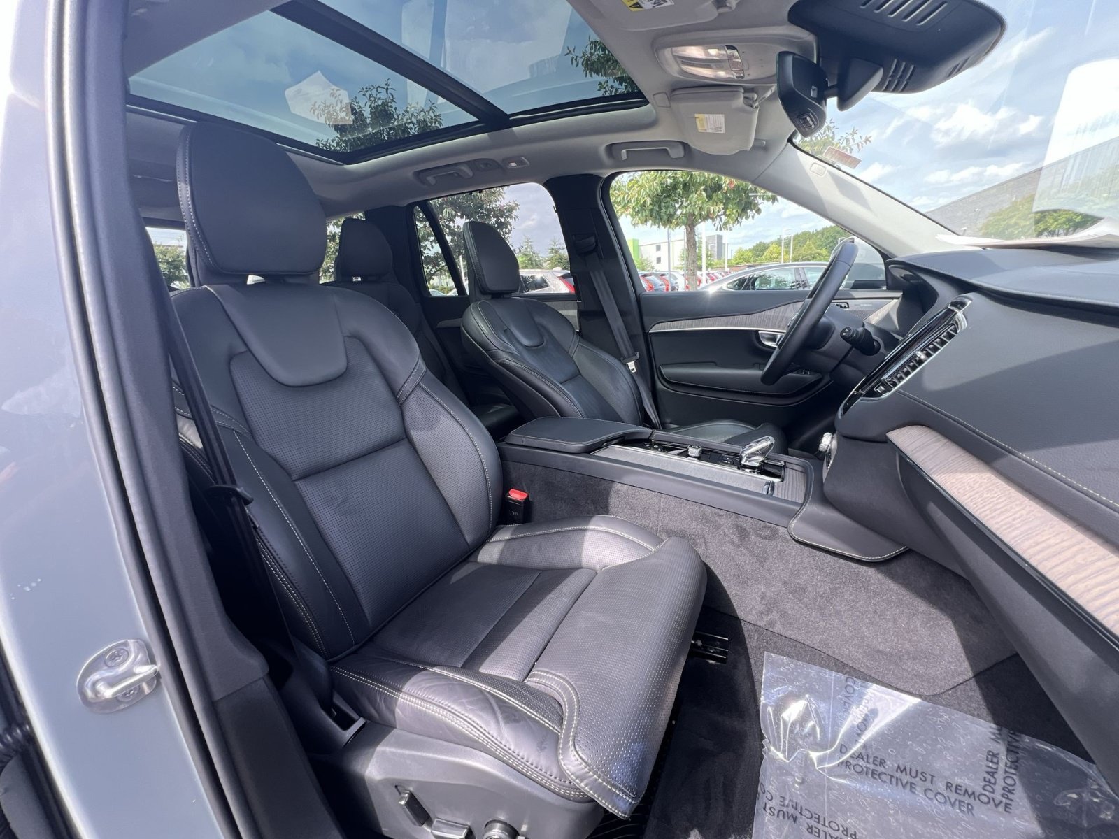 Used 2024 Volvo XC90 B6 Ultimate AWD/4WD image 27