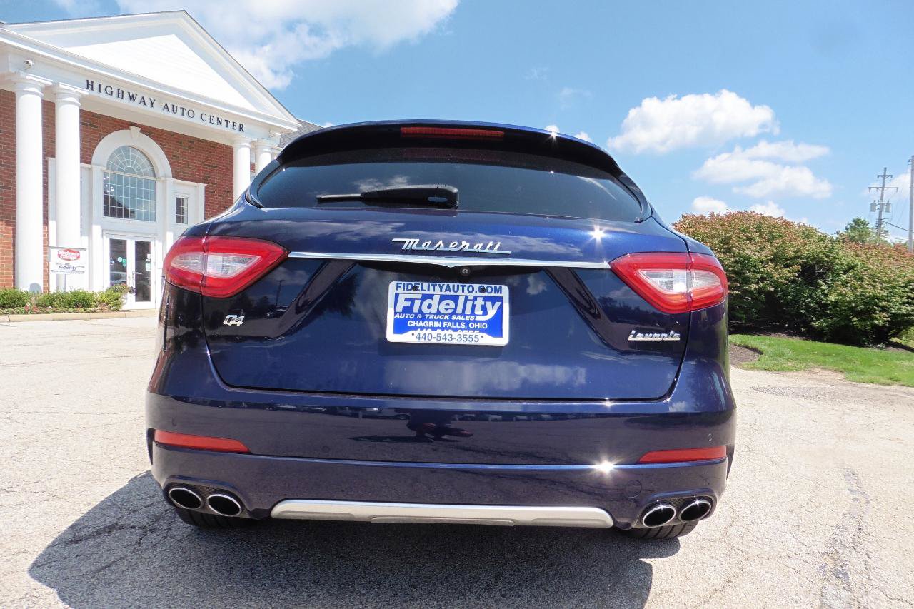 Used 2019 Maserati Levante GranLusso AWD/4WD image 24