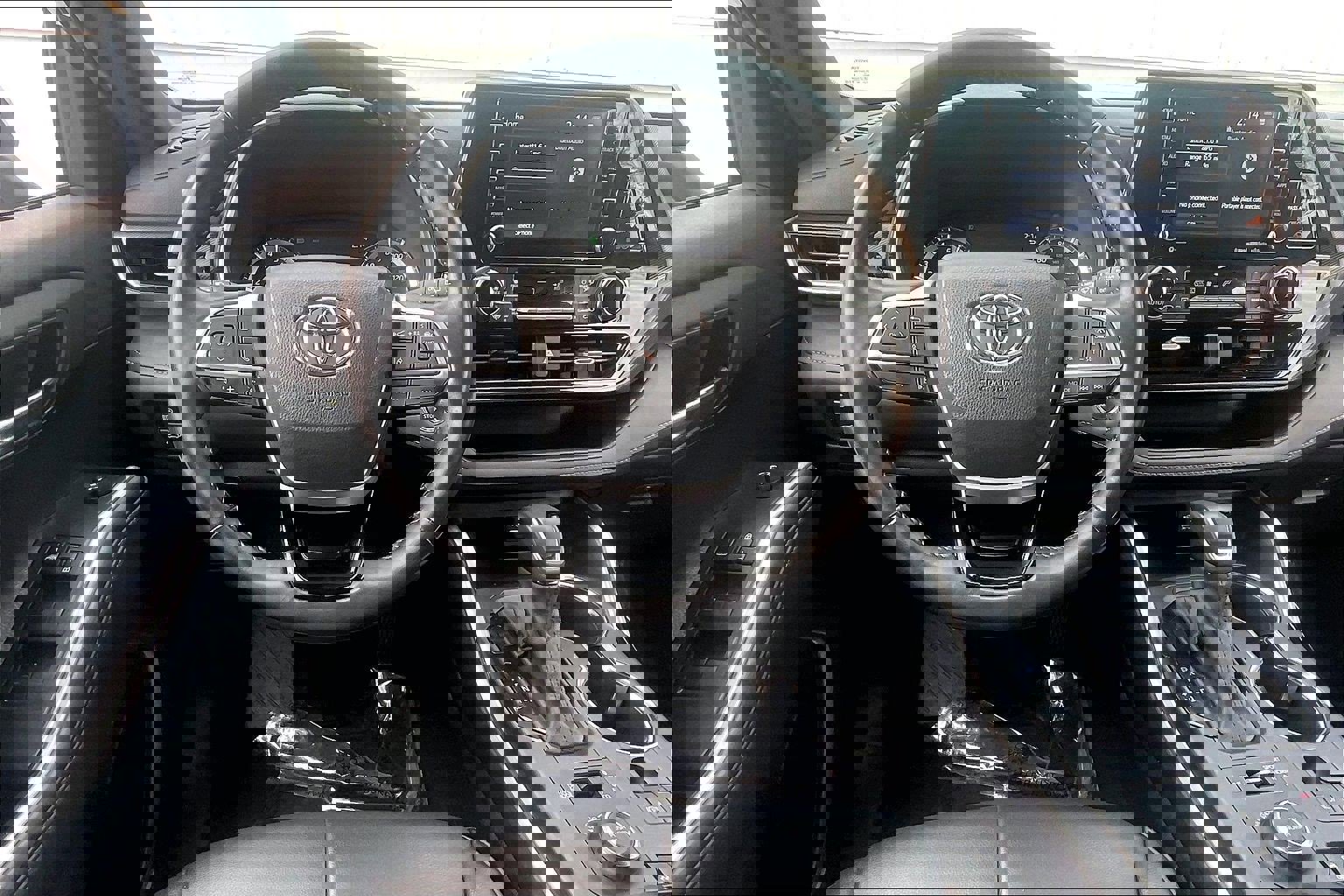 Used 2022 Toyota Highlander XSE image 6