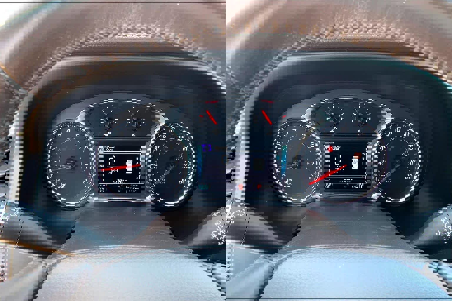 Used 2017 GMC Acadia SLT image 25