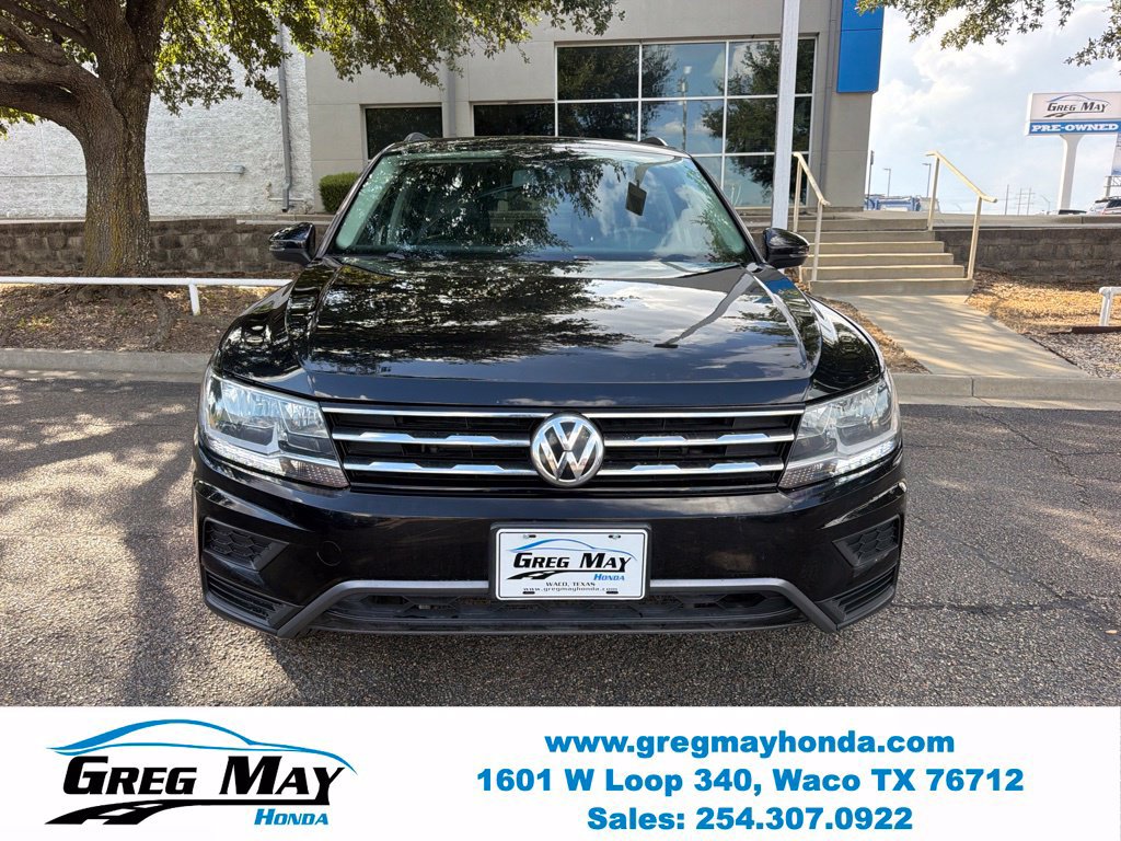 Used 2021 Volkswagen Tiguan SE w/ Panoramic Sunroof Package FWD image 9