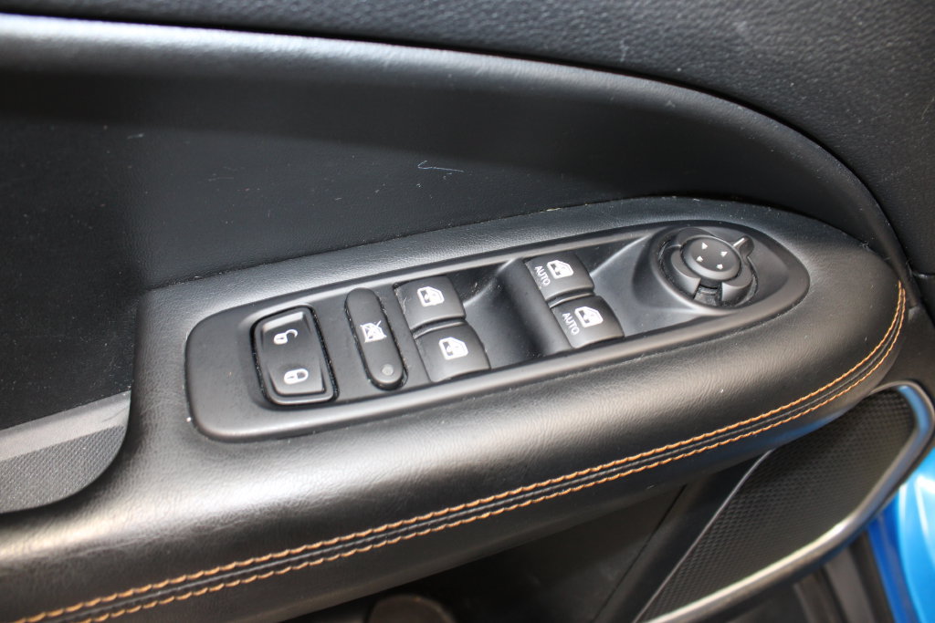 Used 2020 Jeep Compass Limited AWD/4WD image 23