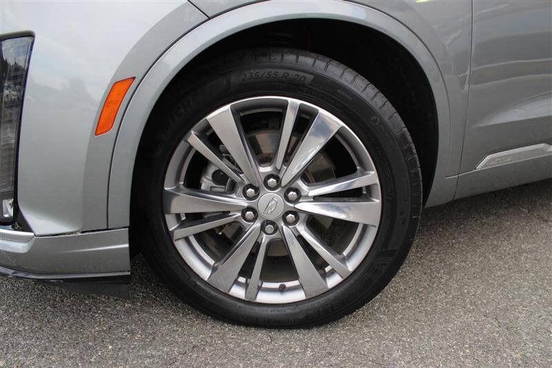 Used 2023 Cadillac XT6 Premium Luxury AWD/4WD image 9