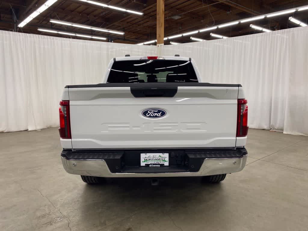 Used 2025 Ford F150 XLT w/ Equipment Group 301A Standard AWD/4WD image 5