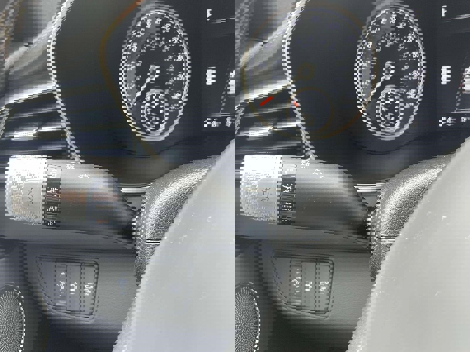 Used 2024 Genesis G70 3.3T Advanced w/ Sport Prestige Package image 24