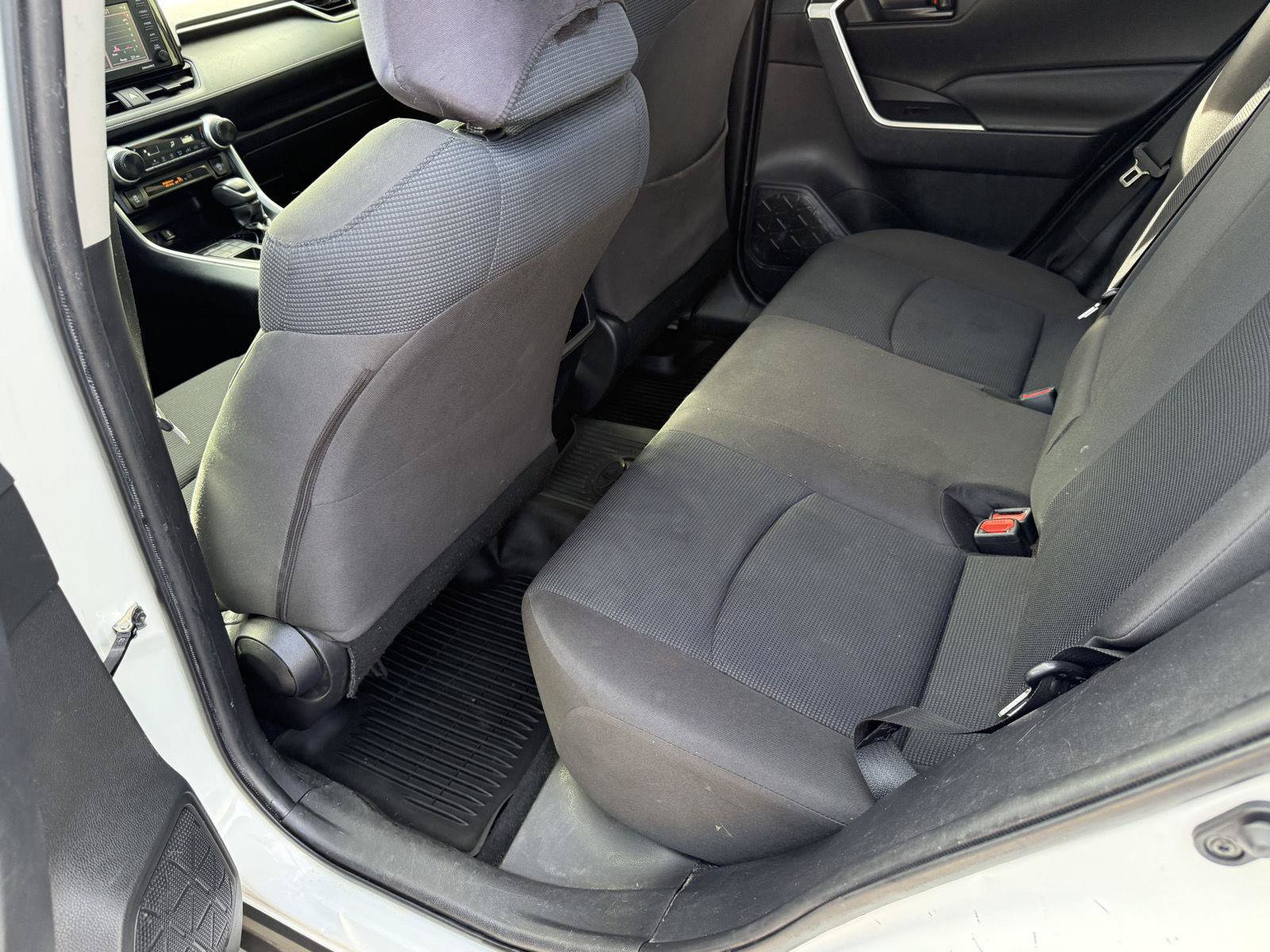 Used 2020 Toyota RAV4 LE w/ All Weather Liner Package AWD/4WD image 13