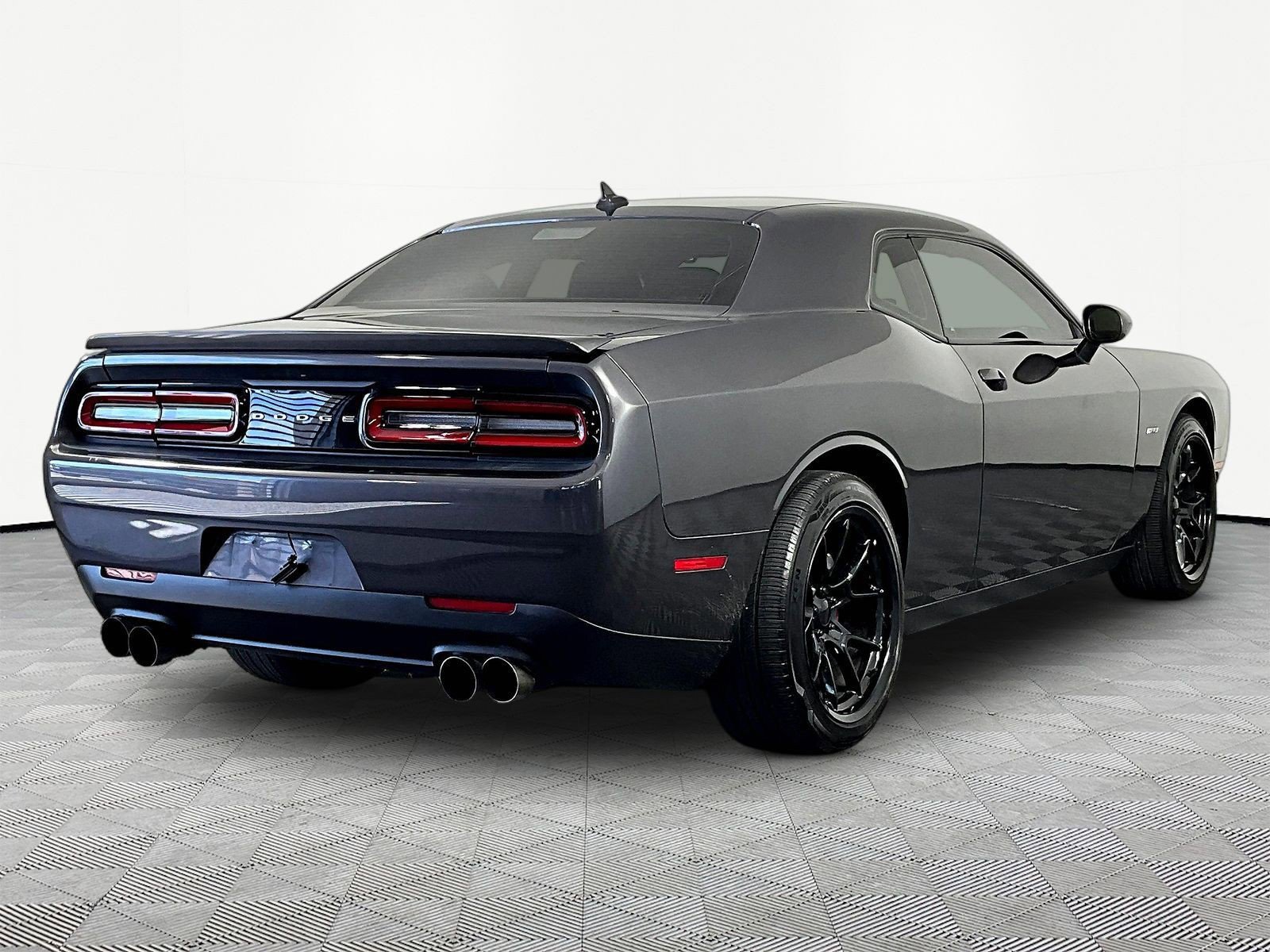 Used 2015 Dodge Challenger R/T w/ Quick Order Package 22B R/T RWD image 6