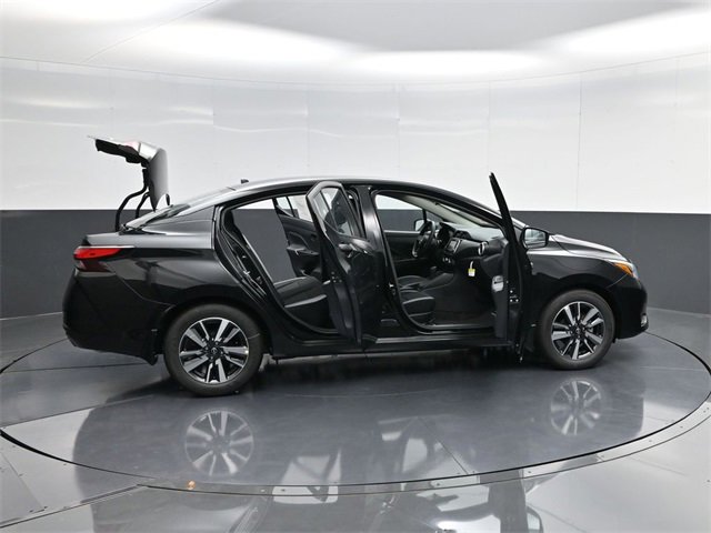 Used 2025 Nissan Versa S w/ S Plus Package image 40