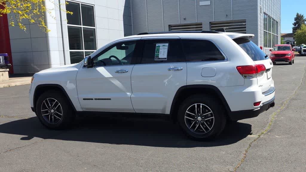 Used 2017 Jeep Grand Cherokee Limited w/ Trailer Tow Group IV AWD/4WD image 6