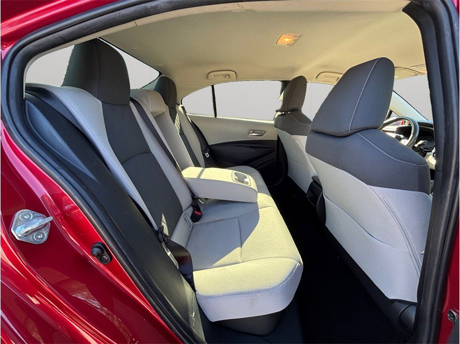 Used 2020 Toyota Corolla LE FWD image 32
