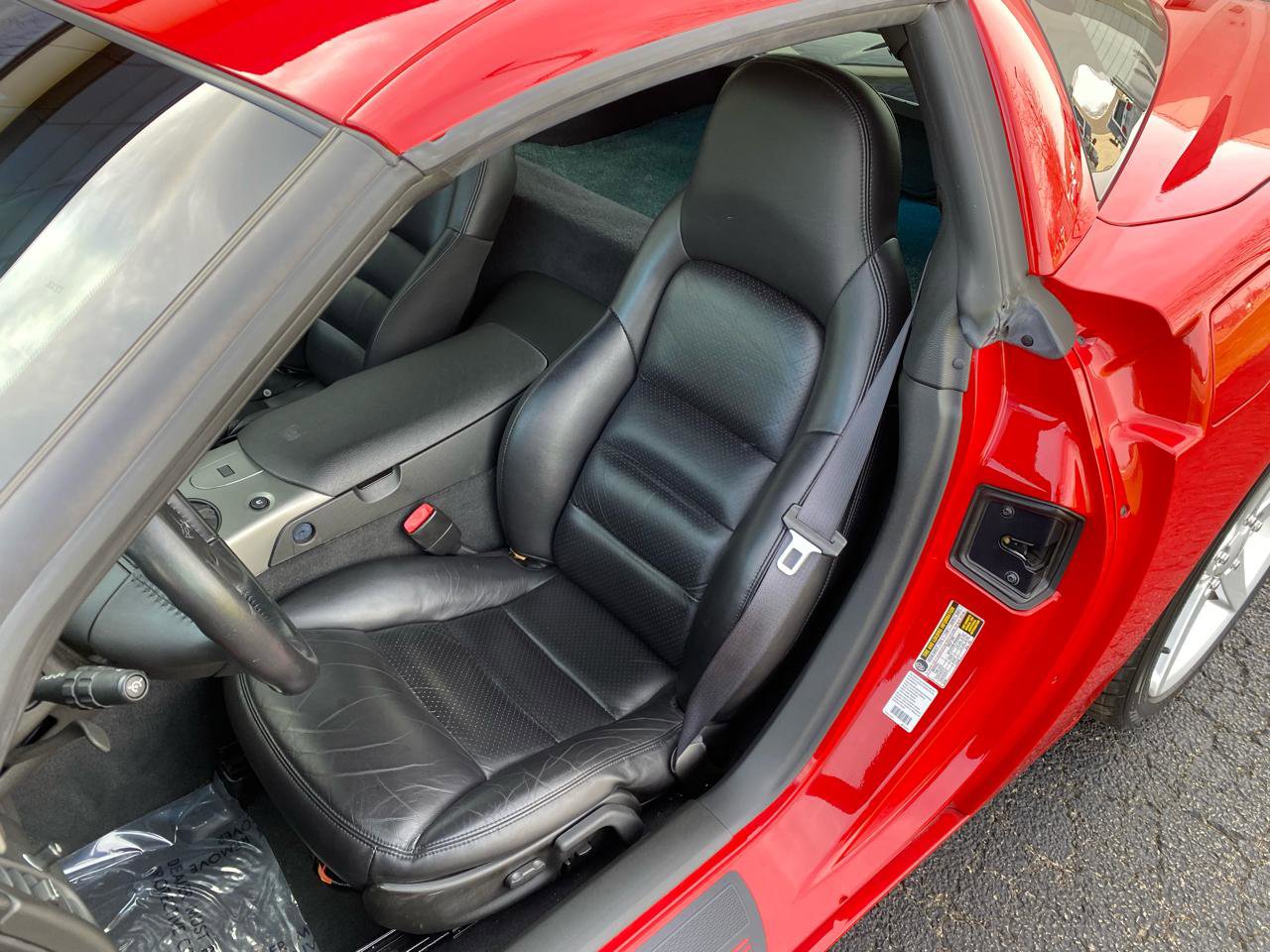 Used 2005 Chevrolet Corvette Coupe w/ Preferred Equipment Group image 12