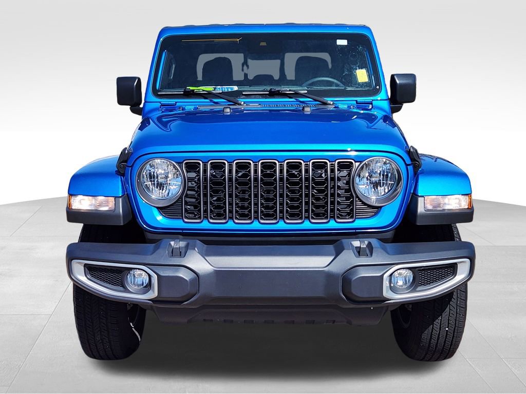 Used 2024 Jeep Gladiator Sport image 5