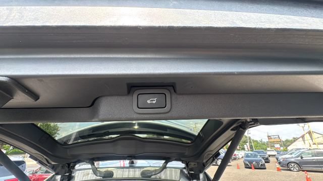 Used 2018 Land Rover Discovery HSE Luxury AWD/4WD image 25