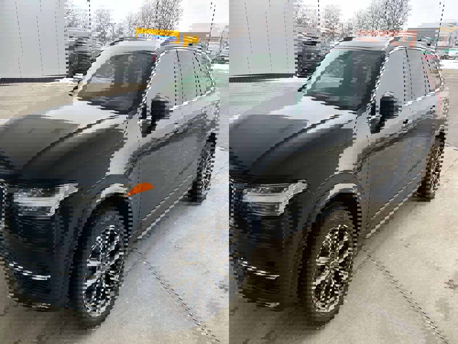 Used 2017 Volvo XC90 T6 Momentum w/ Vision Package