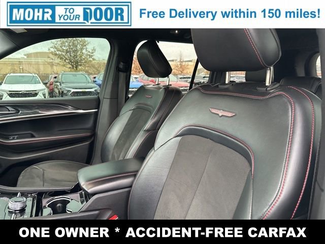 Used 2022 Jeep Grand Cherokee Trailhawk w/ Luxury Tech Group III image 12