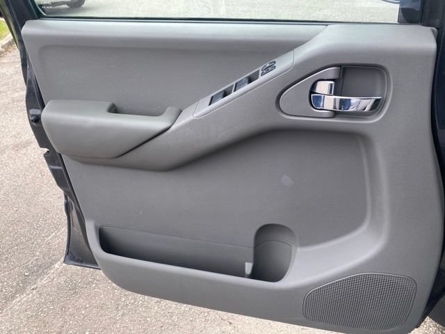 Used 2012 Nissan Frontier SV AWD/4WD image 15