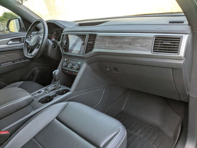 Used 2021 Volkswagen Atlas Cross Sport SE w/ Panoramic Sunroof Package image 20