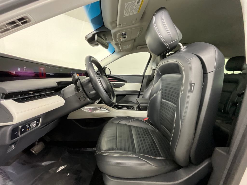 Certified 2024 Lincoln Nautilus Reserve AWD/4WD image 16