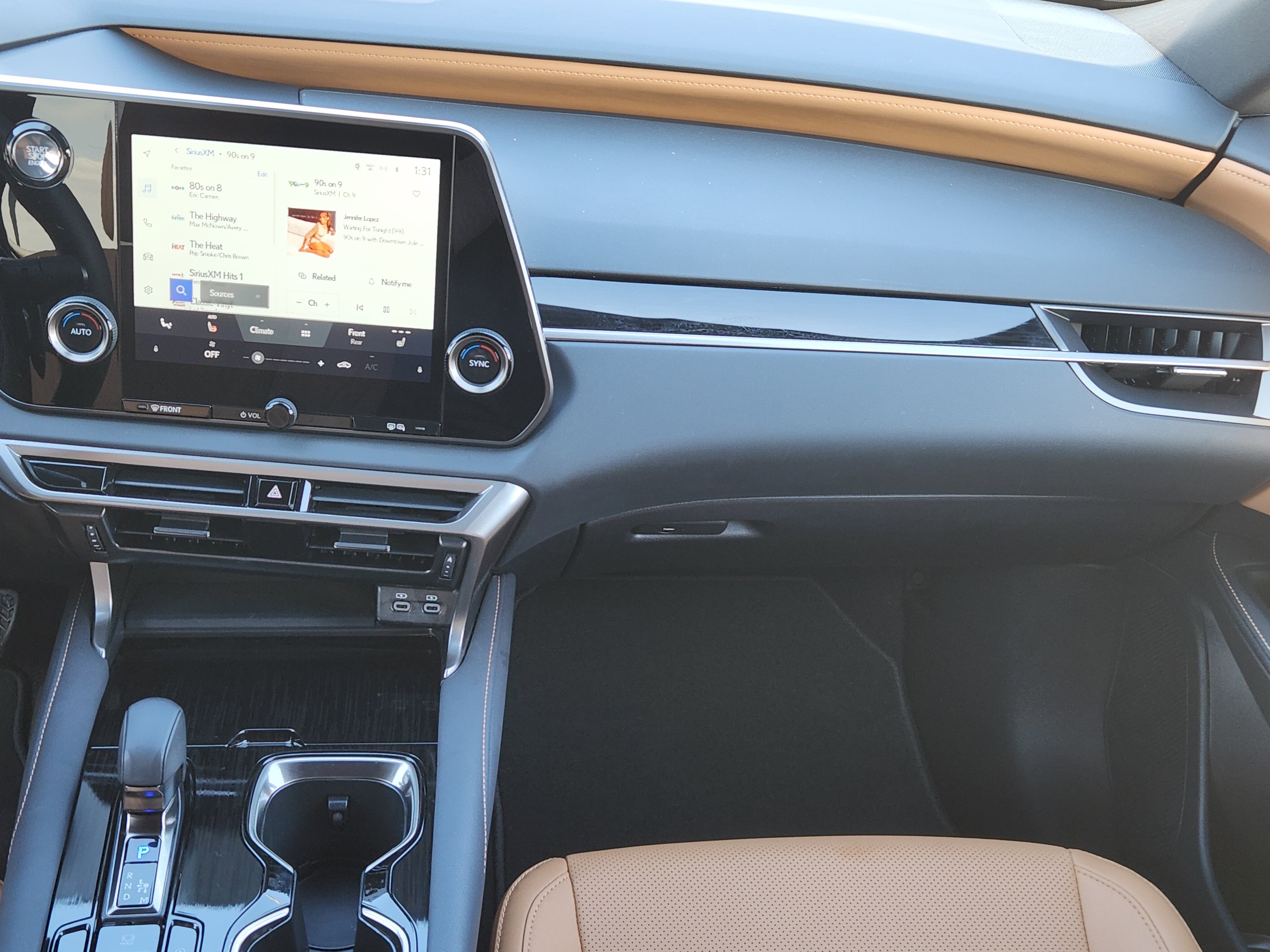 Used 2025 Lexus RX 350 FWD w/ Technology Package image 33