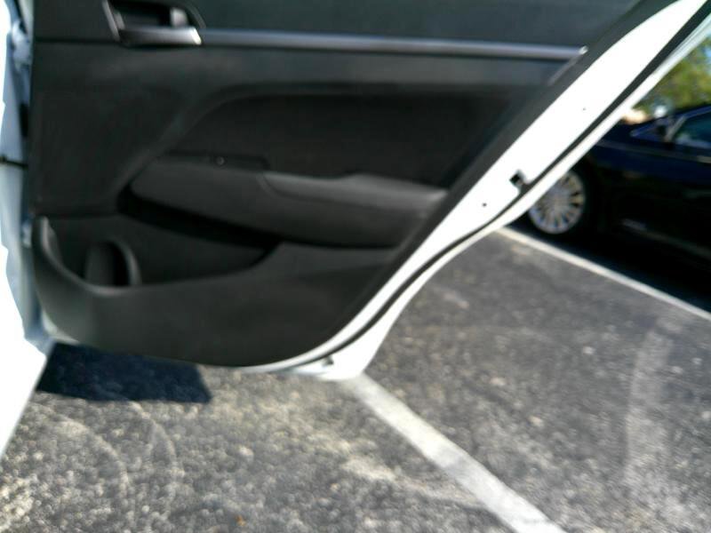 Used 2018 Hyundai Elantra SEL image 24