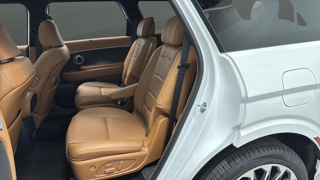 Used 2026 Hyundai Palisade Calligraphy image 23