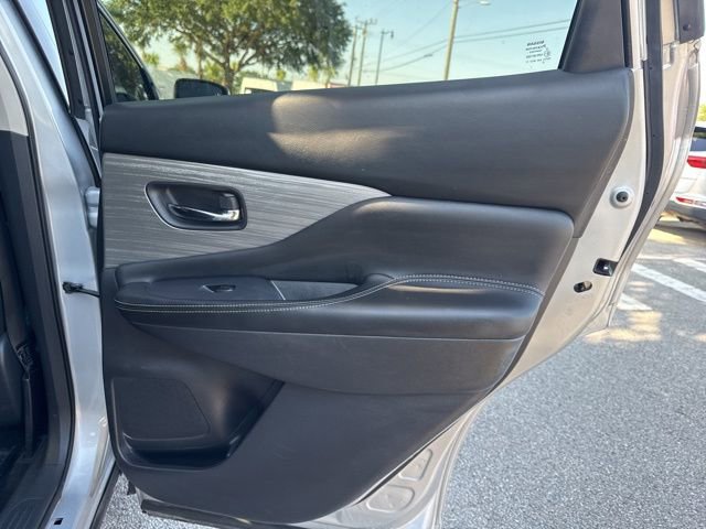 Used 2018 Nissan Murano SV image 19