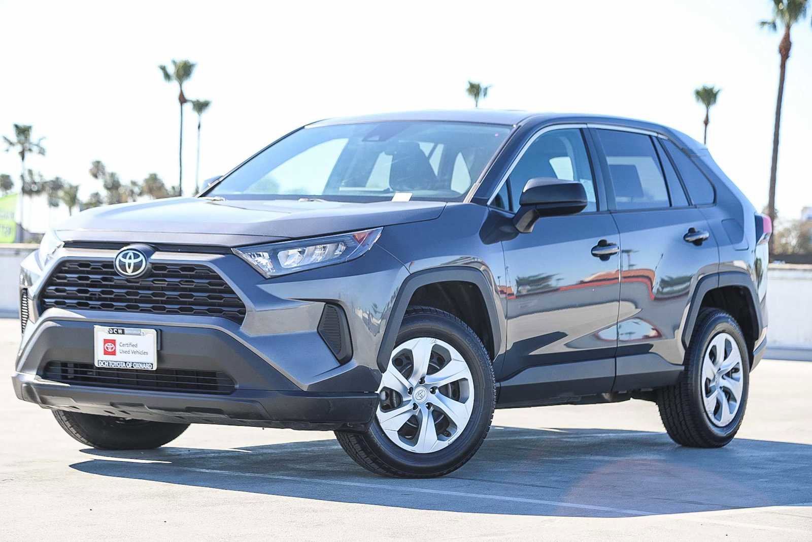 Certified 2022 Toyota RAV4 LE image 1