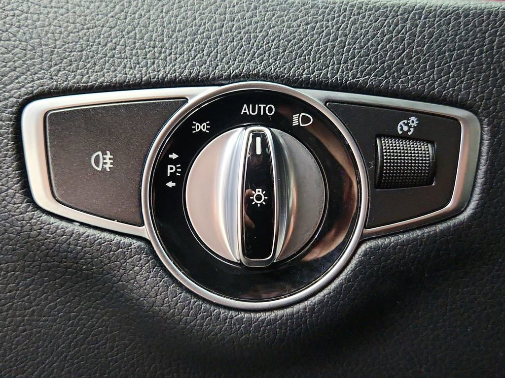 Used 2018 Mercedes-Benz E 400 4MATIC Coupe image 22