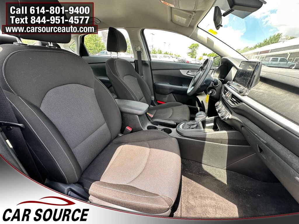 Used 2022 Kia Forte LXS FWD image 22