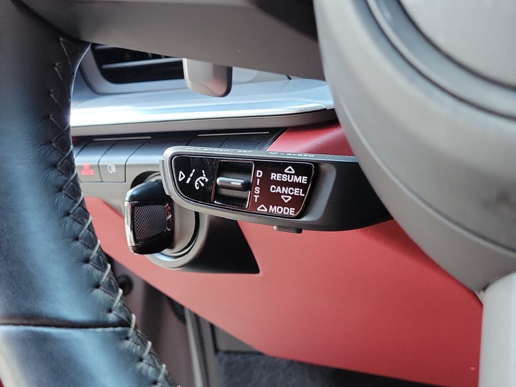 Certified 2022 Porsche 911 Turbo S AWD/4WD image 41