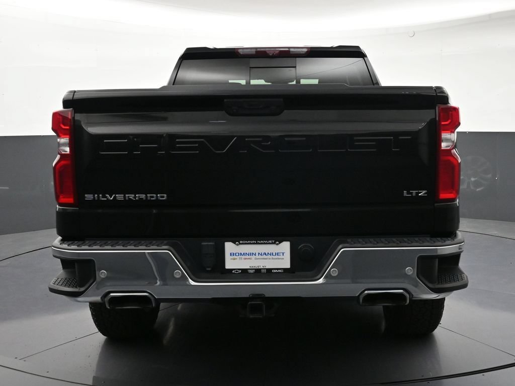 Certified 2023 Chevrolet Silverado 1500 LTZ w/ LTZ Premium Package AWD/4WD image 4