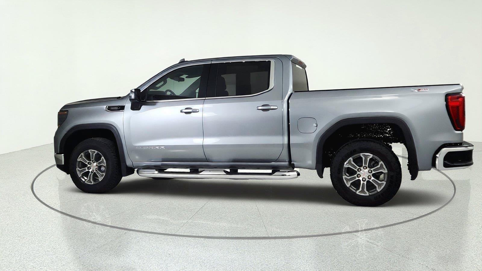 Used 2026 GMC Sierra 1500 SLE w/ X31 Off-Road Package AWD/4WD image 4