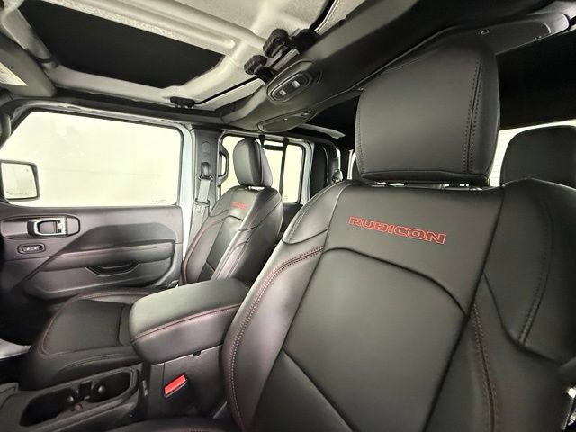 Used 2025 Jeep Gladiator Rubicon AWD/4WD image 5