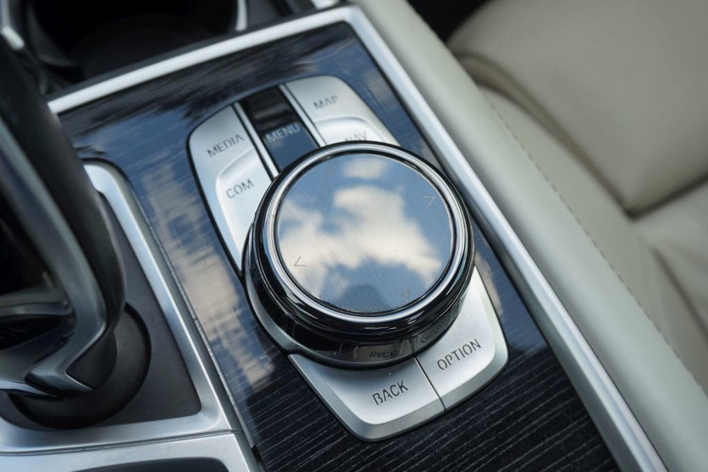 Used 2019 BMW 750i w/ Executive Package image 53