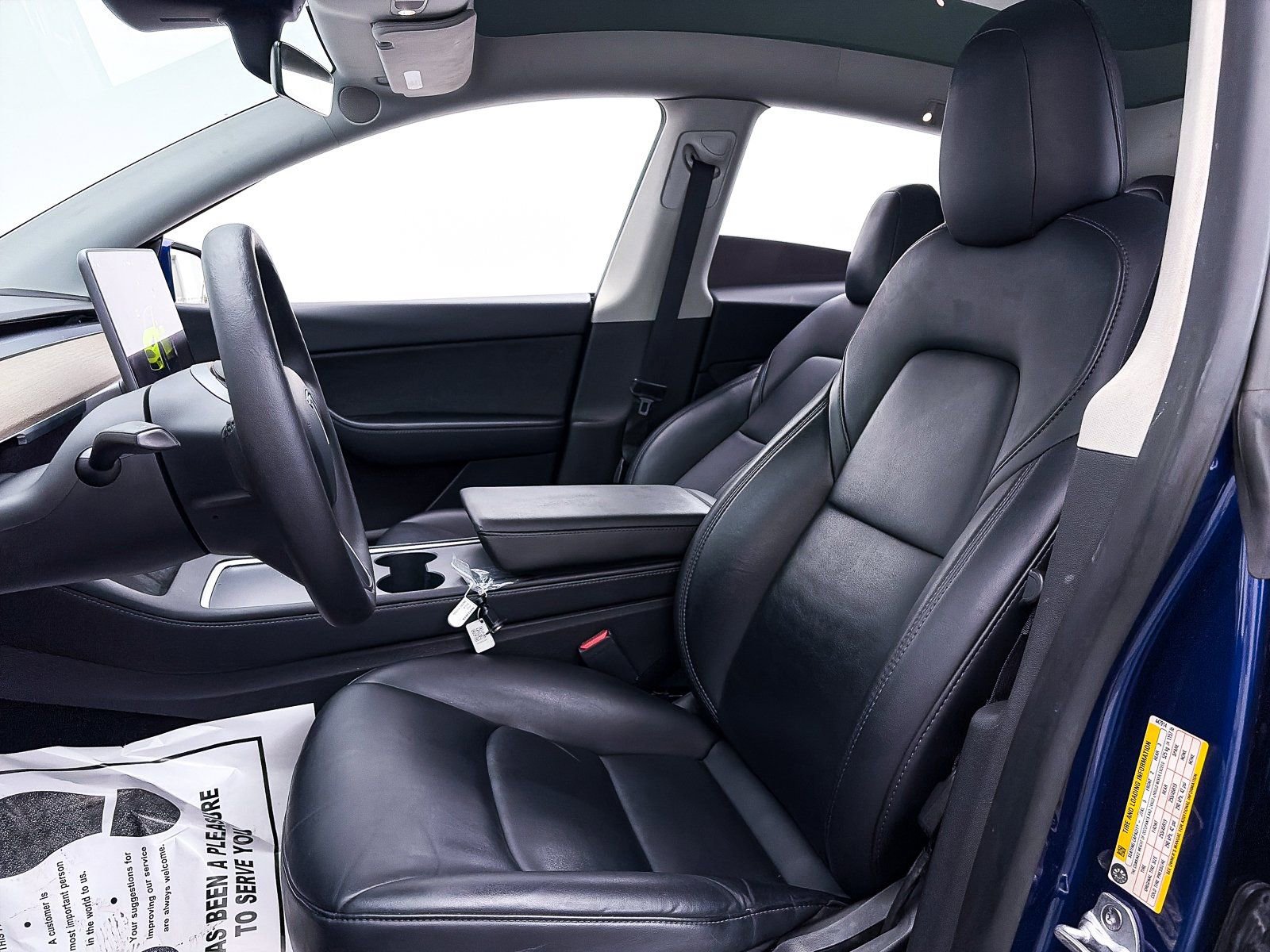 Used 2022 Tesla Model Y Long Range image 17