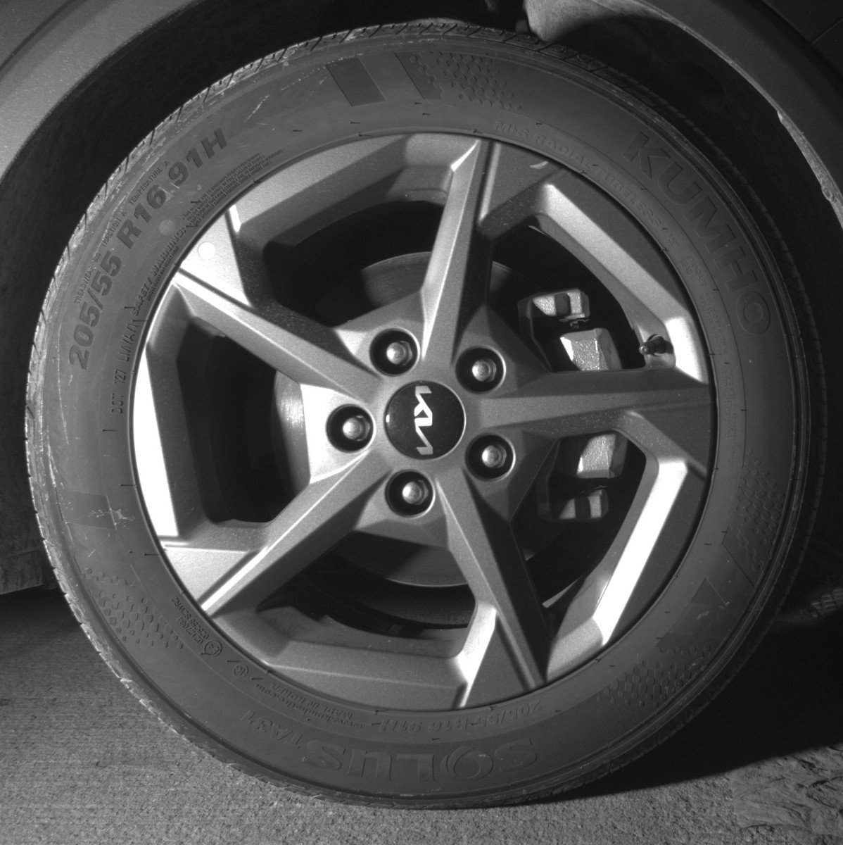 Used 2025 Kia K4 LXS image 13