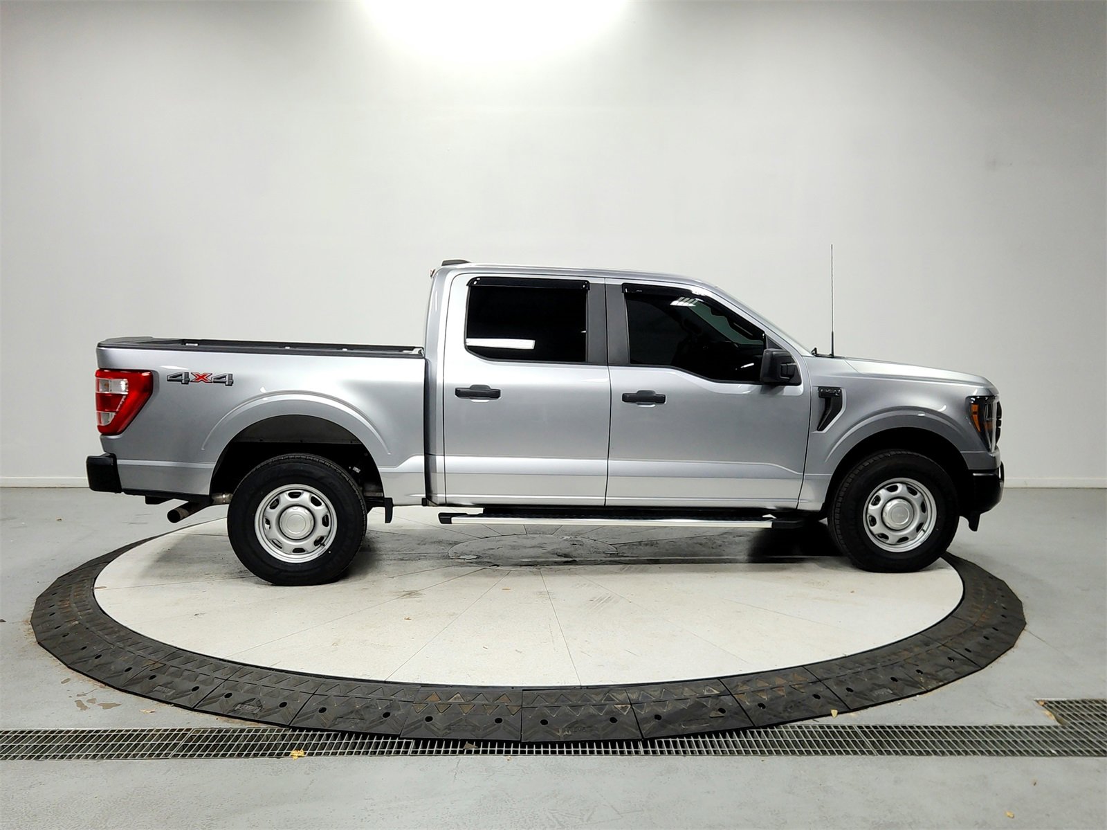 Used 2023 Ford F150 XL image 8