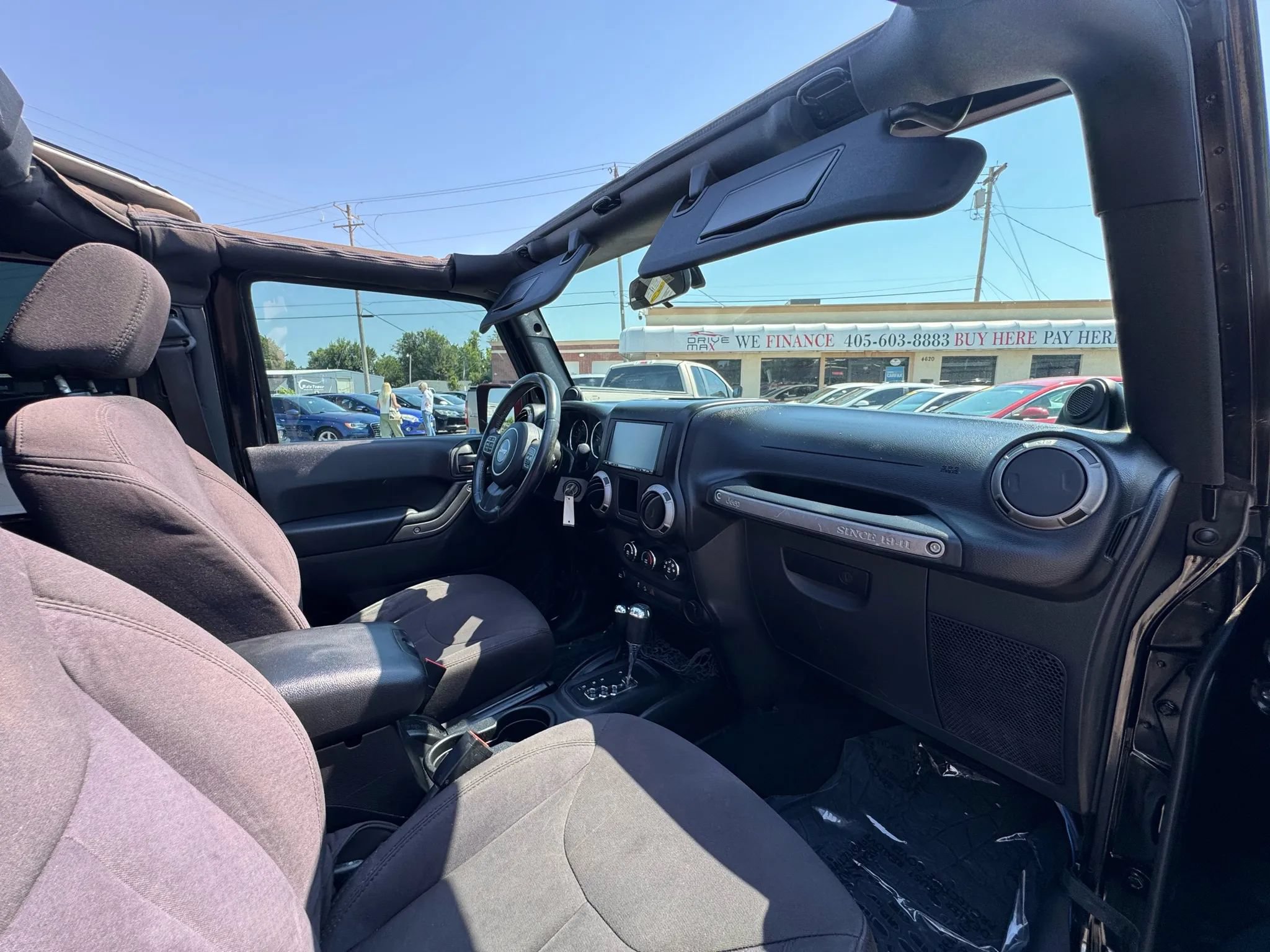Used 2014 Jeep Wrangler Sport w/ Connectivity Group AWD/4WD image 25