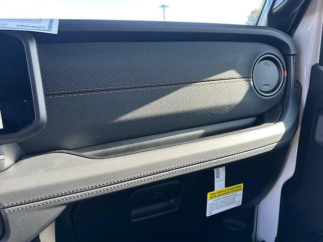 New 2026 Jeep Gladiator Mojave w/ Technology Group image 28