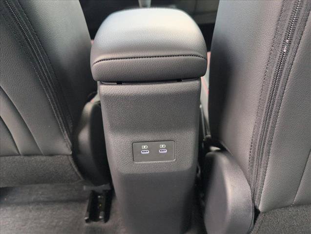 New 2025 Nissan Kicks SR w/ Illumination Package FWD image 16
