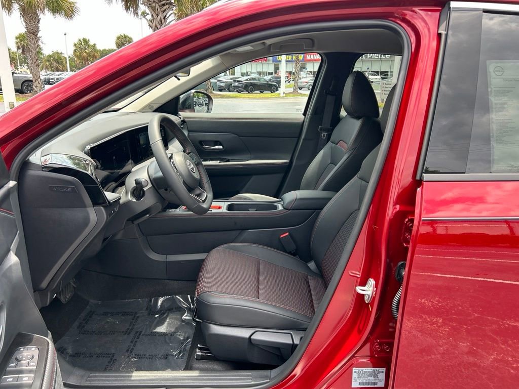 New 2026 Nissan Kicks SR FWD image 9
