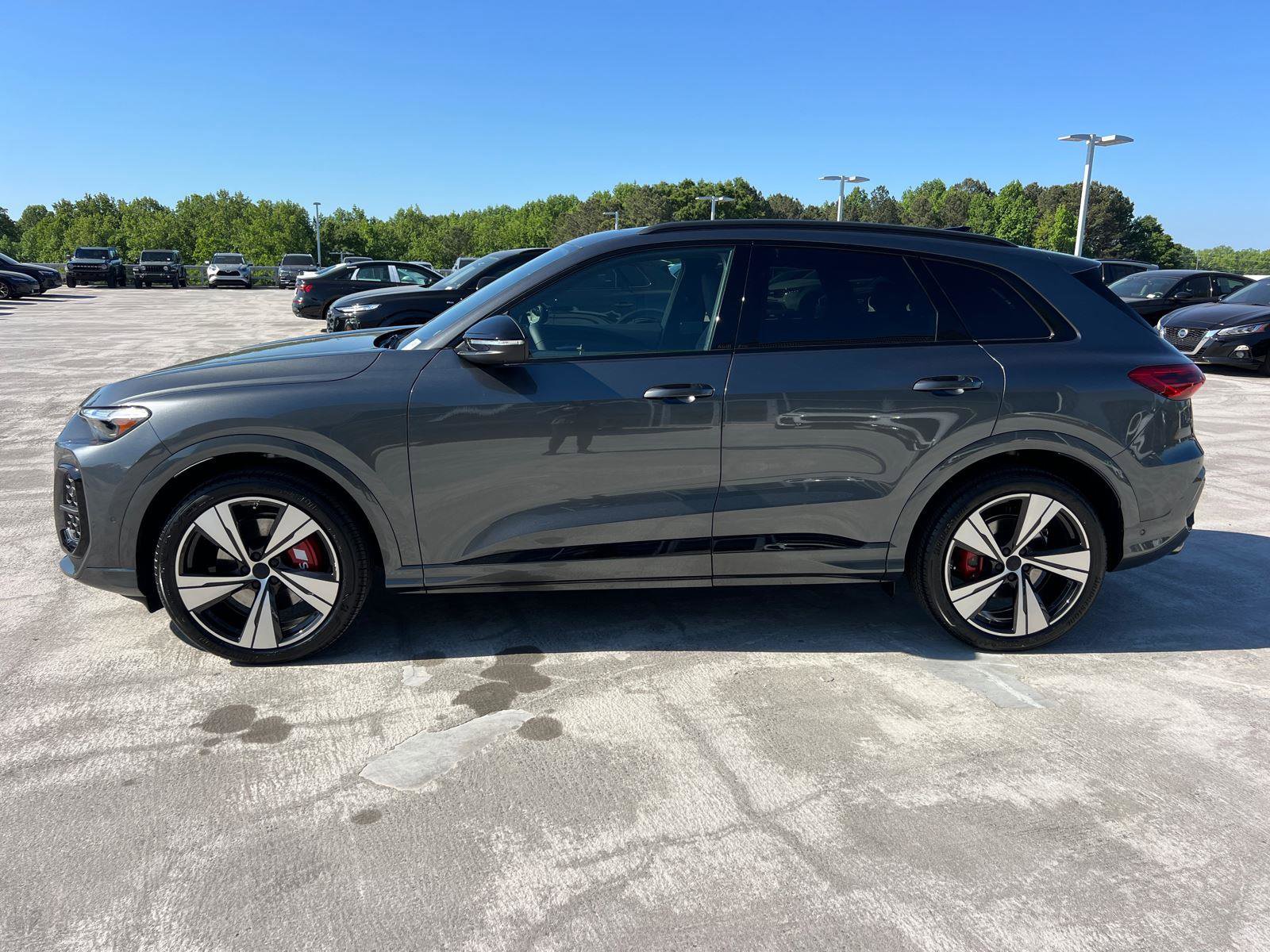 New 2026 Audi SQ5 Premium Plus AWD/4WD image 8
