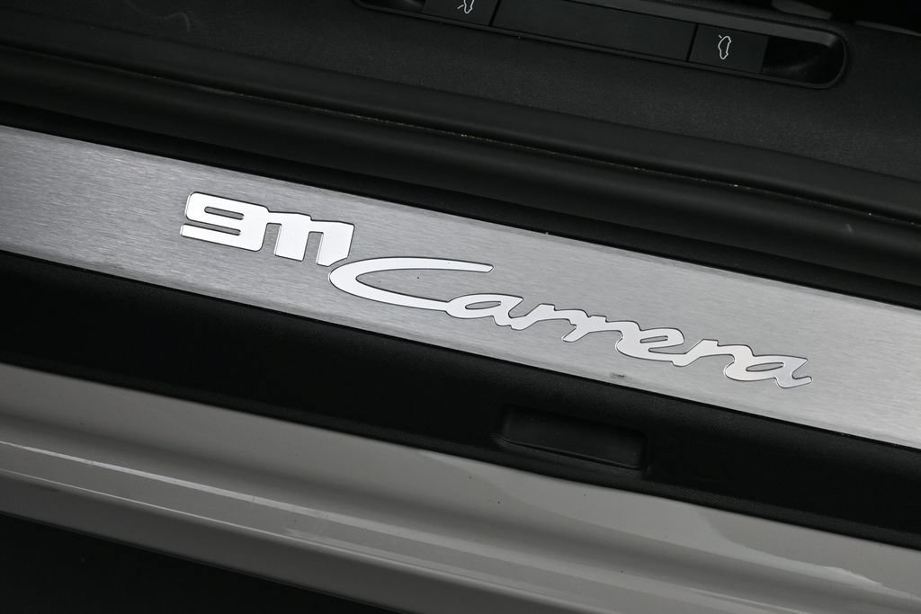 Certified 2022 Porsche 911 Carrera RWD image 26