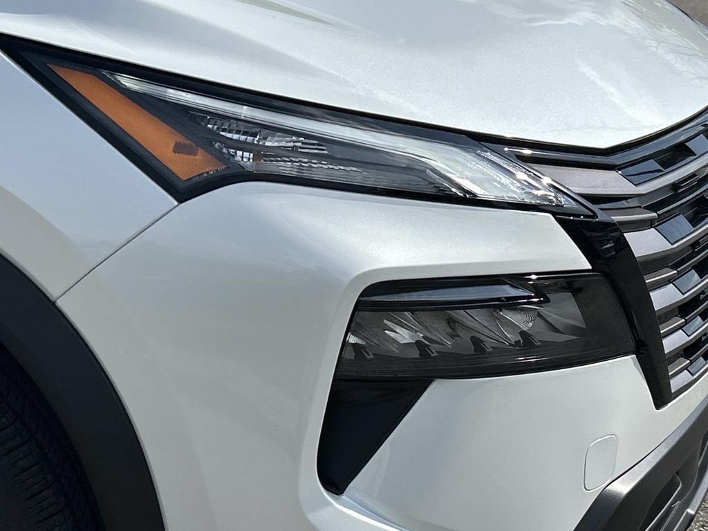 New 2026 Nissan Rogue SV AWD/4WD image 10